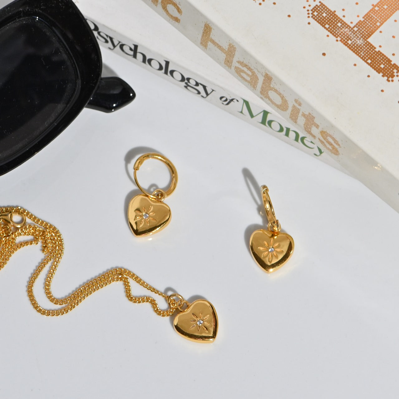 Must-have timeless jewelry for women and simple styling ideas